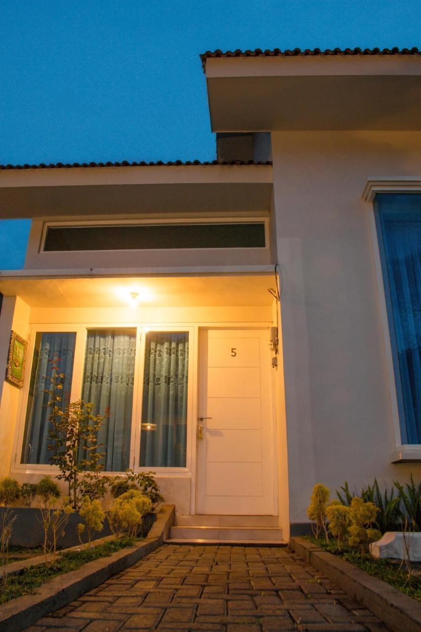 Villa Rumah Bromo Eksteriør bilde